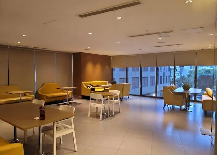 Incredible Makati Unit W Stunning View & 65 Tv 马尼拉
