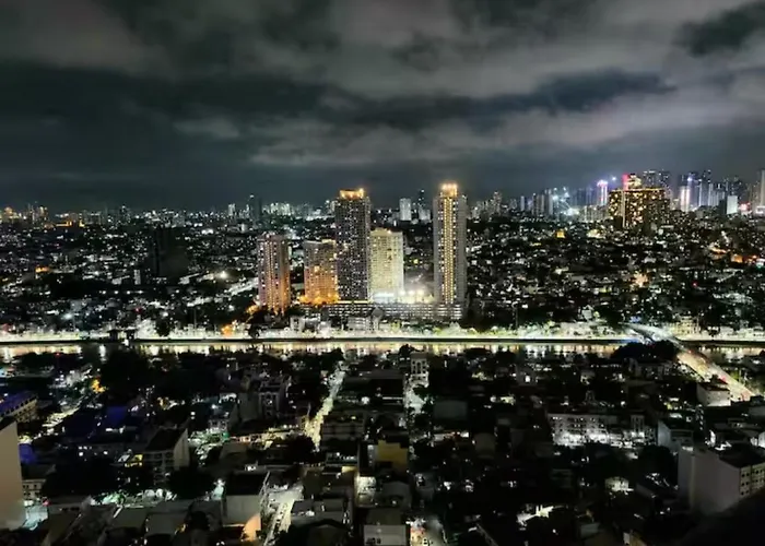 Incredible Makati Unit W Stunning View & 65 Tv * 马尼拉