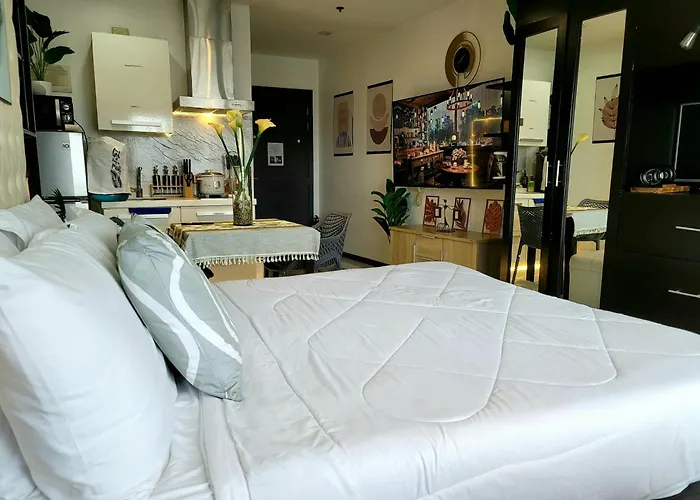 Incredible Makati Unit W Stunning View & 65 Tv 马尼拉